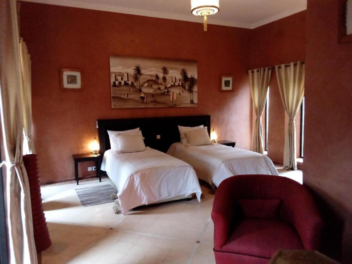 Le Petit Chateau Des Anges Ouled Bouzid Luaran gambar